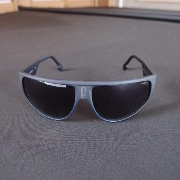 CARRERA 1029/S WRAP MATTE BLK GRADIENT GREY SUNGLASSES-UNISEX-EUC - Picture 6 of 12